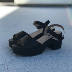 Topshop Black Heeled Sandals (Size 8)